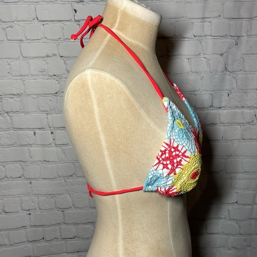 Xhilaration Floral Crochet Triangle Bikini Top Red Blue Yellow Boho Swim Small - Picture 2 of 6